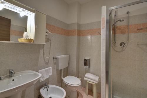 Hotel Universo - image 2
