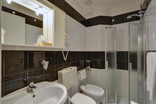 Hotel Universo - image 11