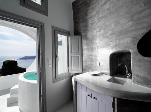 Tholos Resort - image 4