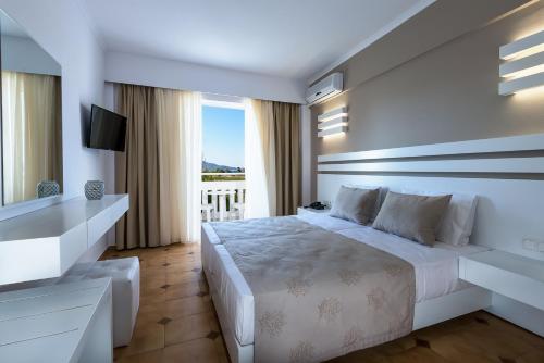 Gaia in Style - Adults Only Stop at Gaia in Style to discover the wonders of Kos Island. The property offers a high standard of service and amenities to suit the individual needs of all travelers. Service-minded staff will welco