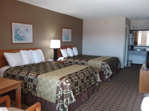Americas Best Value Inn Blue Ridge - image 12