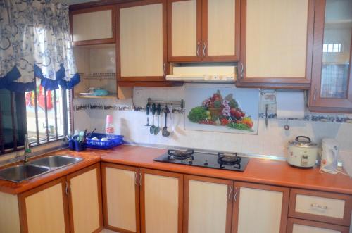 Kitchen, Homestay Mamasya Melaka in Durian Tunggal