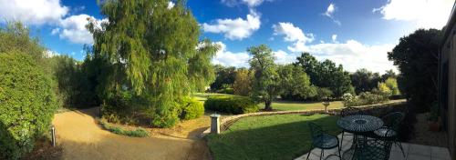Kert, The Garden Cottage at The Olives in Yankalilla