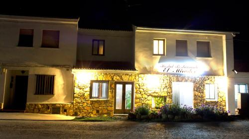 外部景觀, Hospedium Hostal Restaurante El Mirador de Atienza in 阿蒂恩薩
