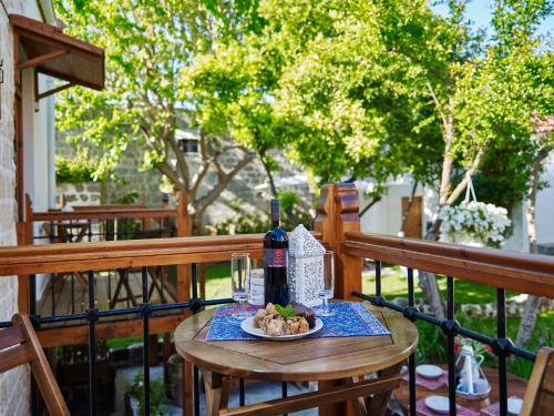 Helios Garden Boutique Apartments - image 13