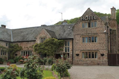 Old Court Hotel & Suites - image 8