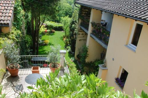 Vrt, Chez Marianne "chambres d'hotes" in Astano