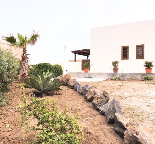 La Casa Grande di Pantelleria | PNL HH