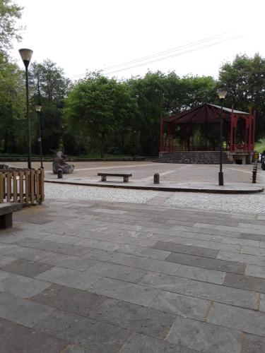 กิจกรรม, A Concha near สนามบินซานติอาโก เด กอมโปสเตลา