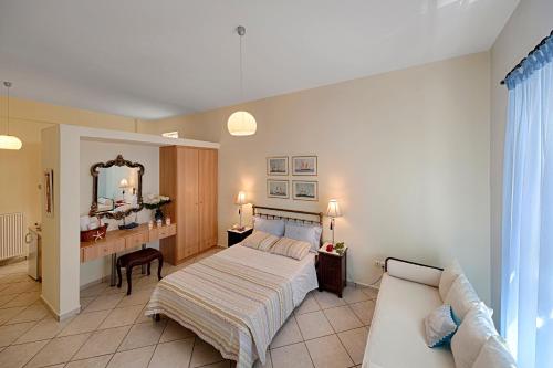 Antouanetta Apartments - image 3