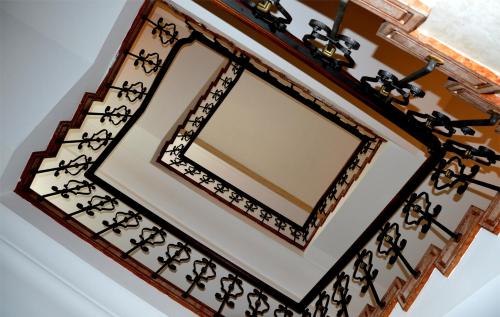 Astoria Hotel Italia - image 2