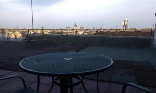 Budanest Apartments - image 9