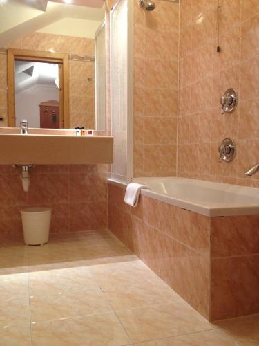 Basic Double or Twin Room