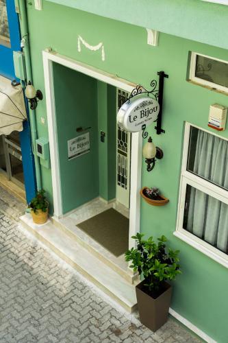 Le Bijou Luxury Rooms & Suites – Veria, MT
