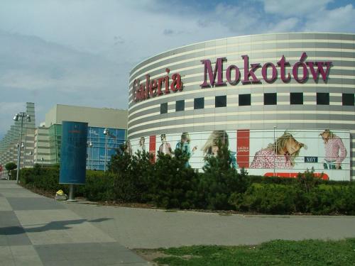 Woloska 80