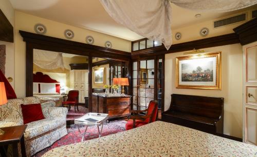 room detail thumbnail 0