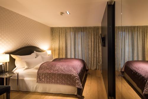 Hotel La Maison - image 11