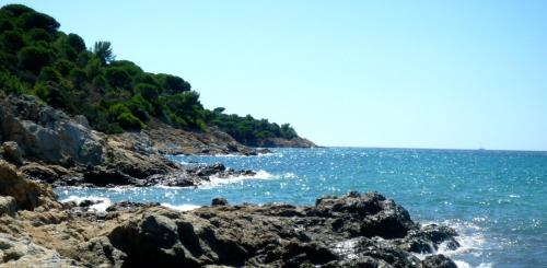 Gigaro: Petit mas terrasse vue mer