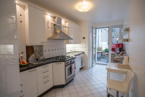 Apartement mit Dachterrasse - bei Curth klingen - Teilen Sie uns Ihre Ankunfszeit mit, Düsseldorf (Foto 8)
