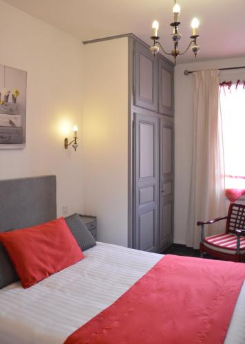Hotel Les Acacias - image 6