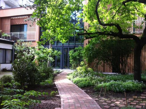 Eden Lodge Paris - image 4