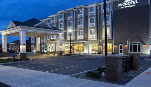 Microtel Inn & Suites by Wyndham - Penn Yan