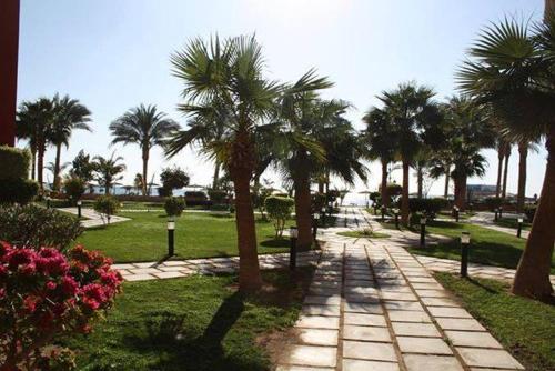 Esplanada Beach Apartment