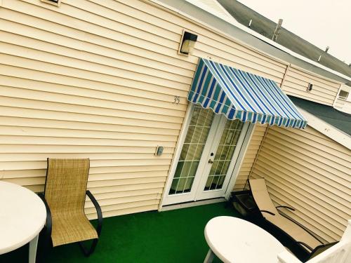 razgled, The Moulton Hotel in Hampton Beach