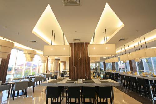 レストラン, Luminor Hotel Jambi by WH in ジャンビ