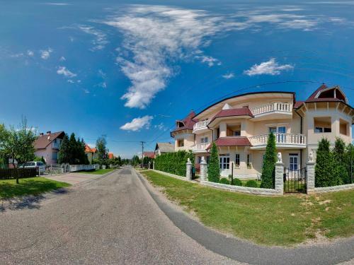 Hegyi Villa