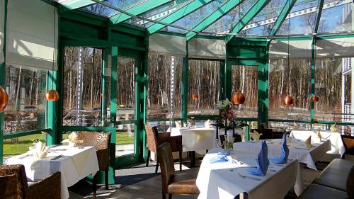 Restaurant, Parkhotel IV Jahreszeiten Kuhlungsborn in Ostseebad Kühlungsborn