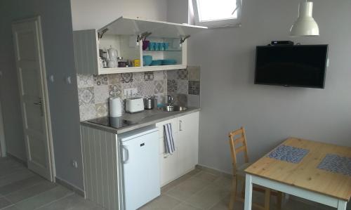 Budanest Apartments - image 2