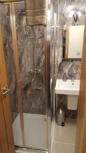 Star Inn Rooms - image 6