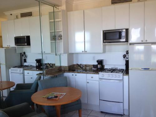 Oceanfront Suites at Hollywood Beach Resort - image 8