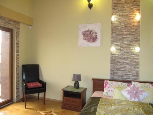 Duplex Apartment on Balzaka 25 Street image 2