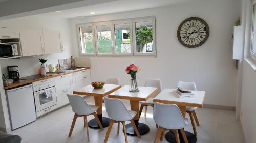 Konyha, Le Castel Guesthouse in Bayeux Városközpont