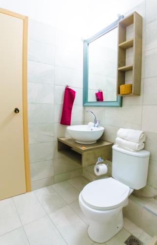 One-Bedroom Apartment with City View image 8