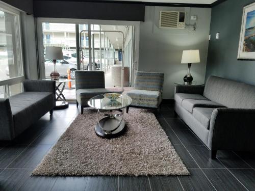 Eastside Lodge - image 11