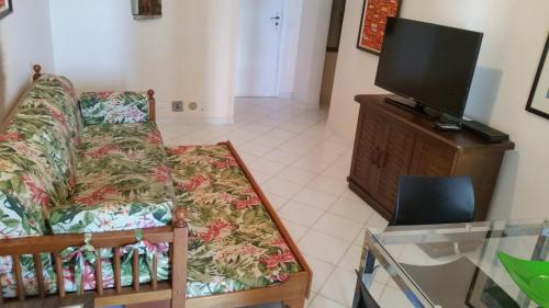 2 bedrooms, 4 beds