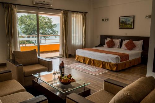 Вид, Waterfront Resort by KGH Group in Покхара