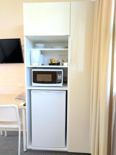 virtuve, Lake Bolac Motel in Lake Bolac