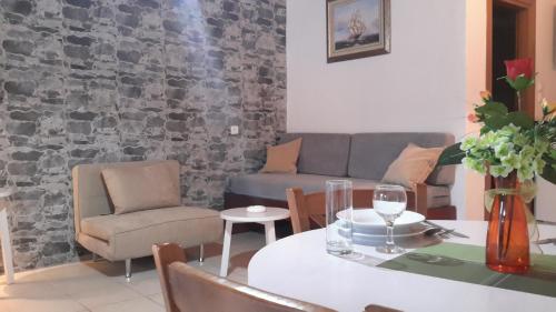 Facilities, Loutro Holidays in Sfakia
