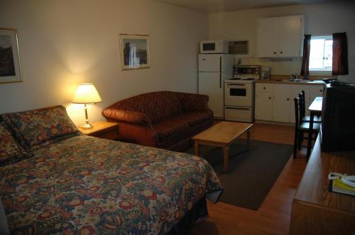 Two-Bedroom Suite