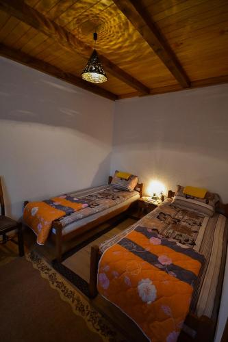 Antik — Hotel in Brod