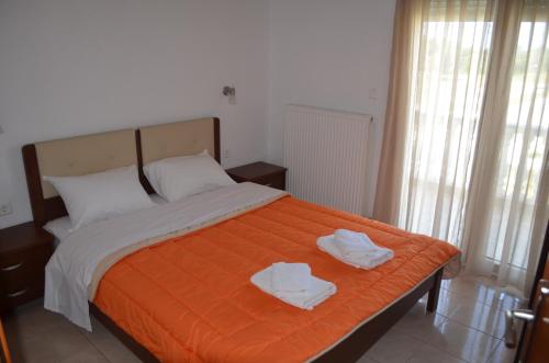 1 double bed, 2 sofa beds