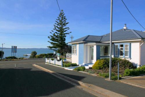 Freycinet Waters - Accommodation - Swansea