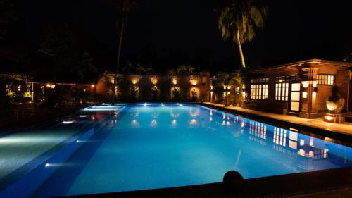 Utvendig, The Rajbari Bawali in Maheshtala