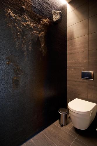 Ion City Hotel - image 5