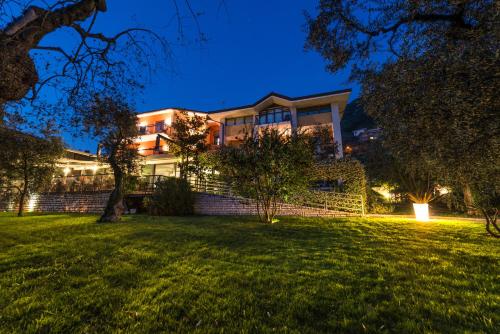 Hotel Catullo - main image