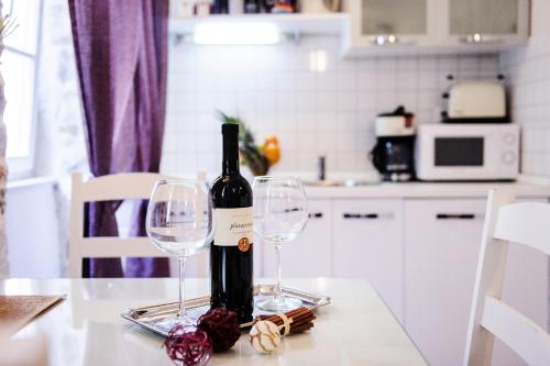 Apartment Peristil Cardo, Split (photo 9)